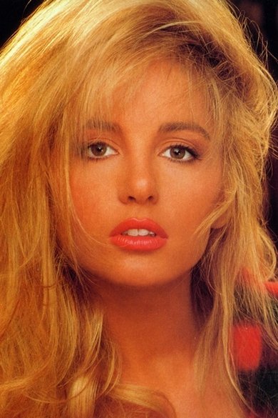 Suzi Simpson backdrop