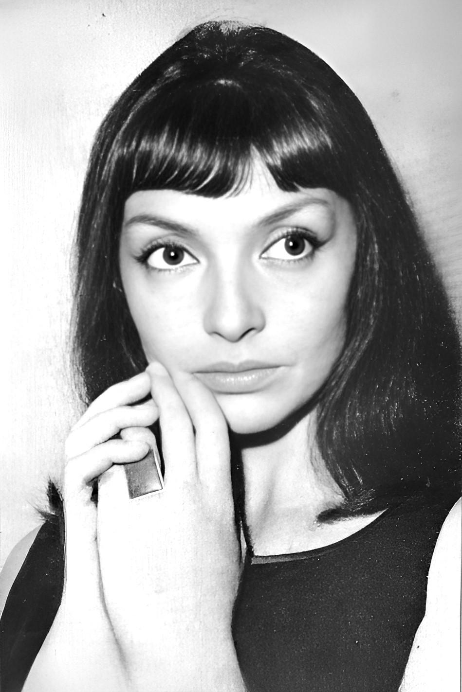 Jacqueline Danno backdrop