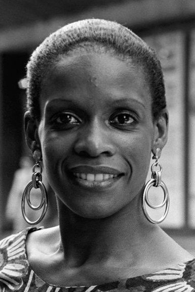 Lisette Malidor backdrop