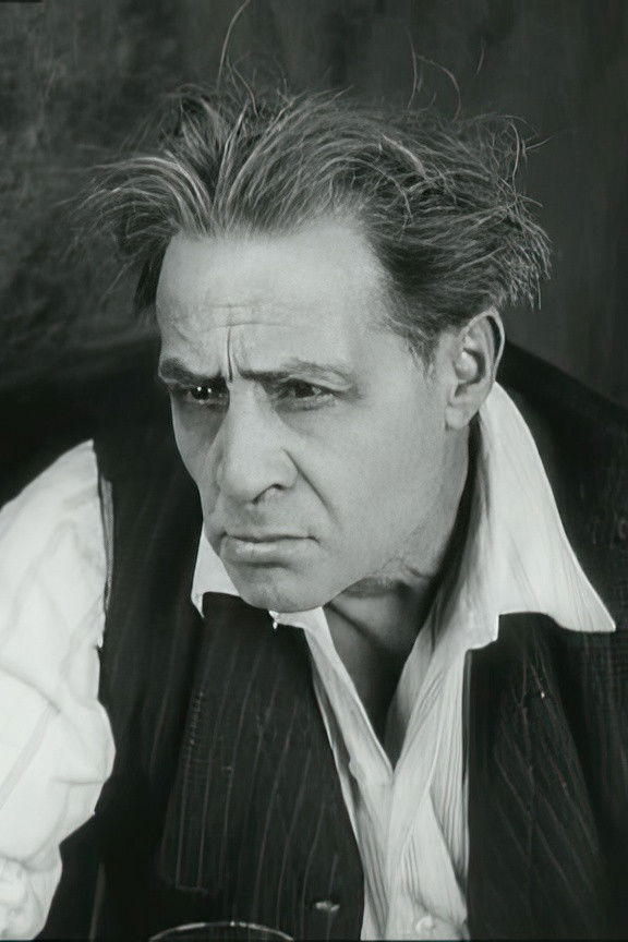 Klaud Benedit backdrop