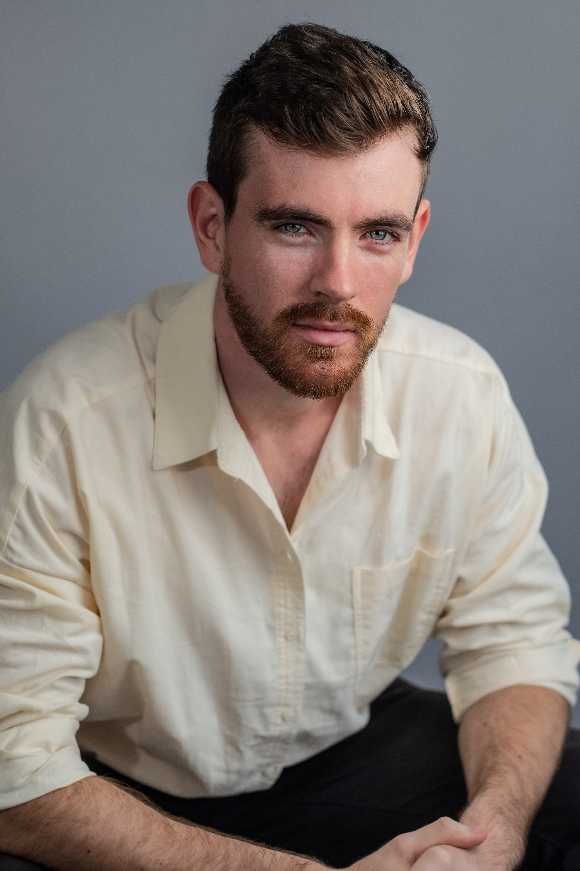 Daniel Hunt backdrop