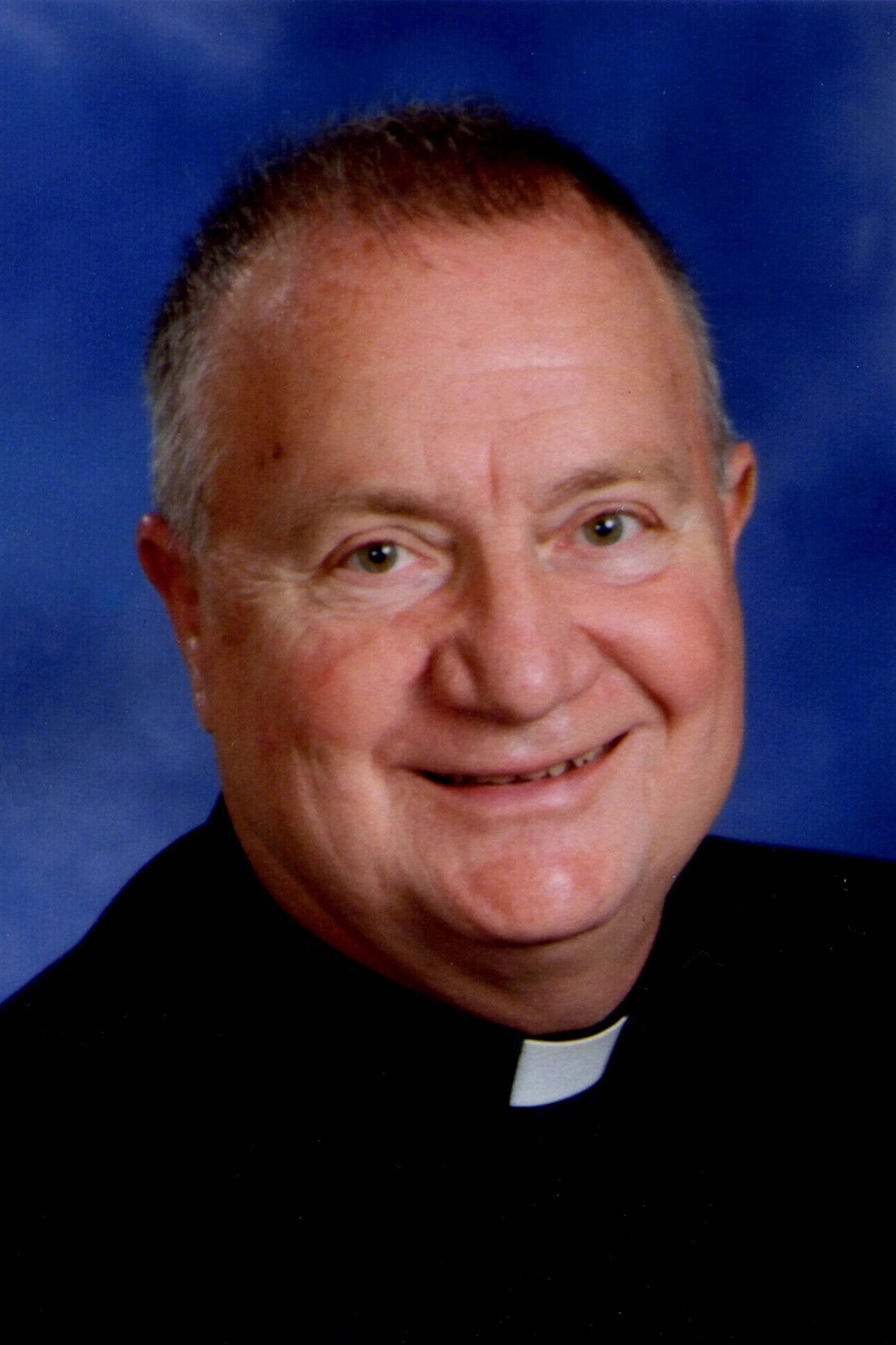 Pe. Robert Colaresi backdrop