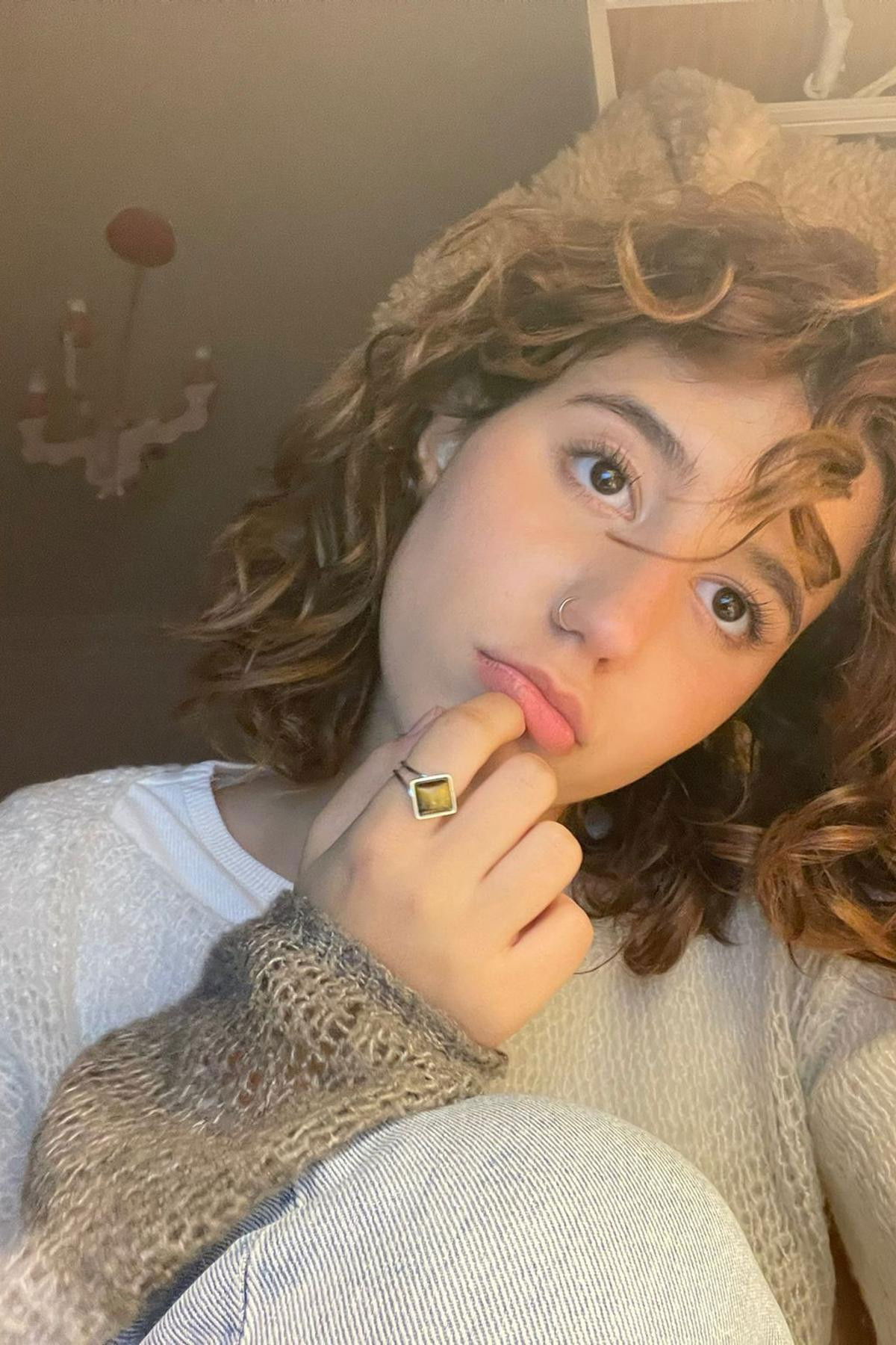 Francisca Bernardino backdrop