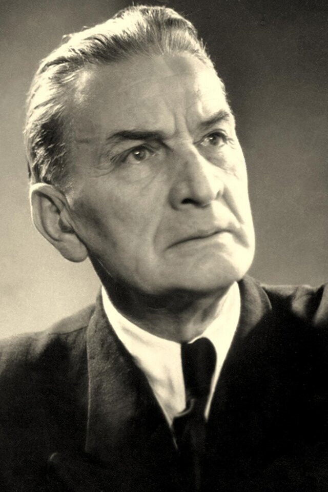 Anatoliy Smiranin backdrop