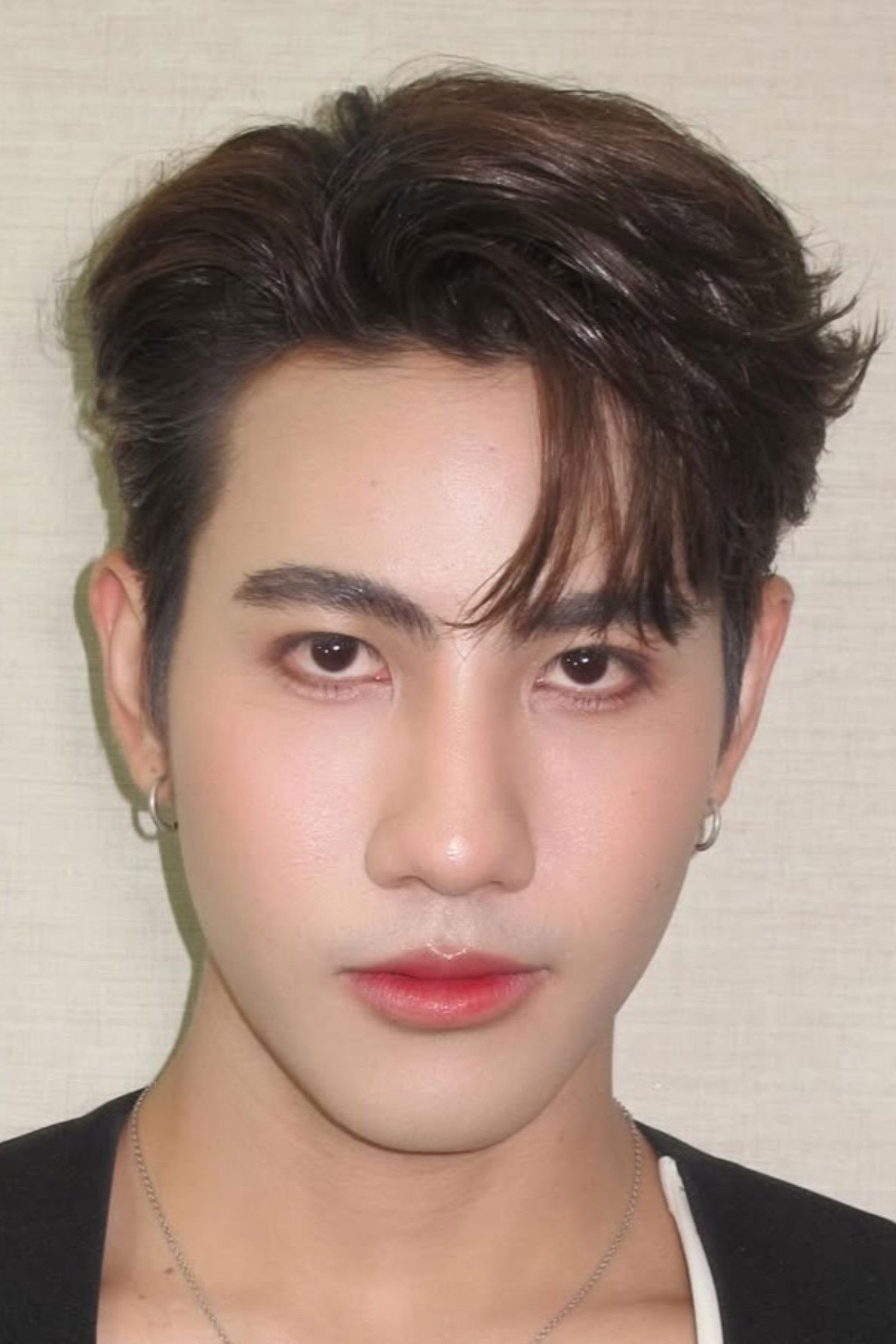 Shark Thitipas Konwong backdrop