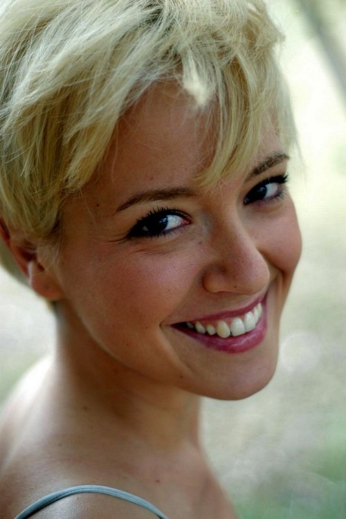 Vera Dragone backdrop