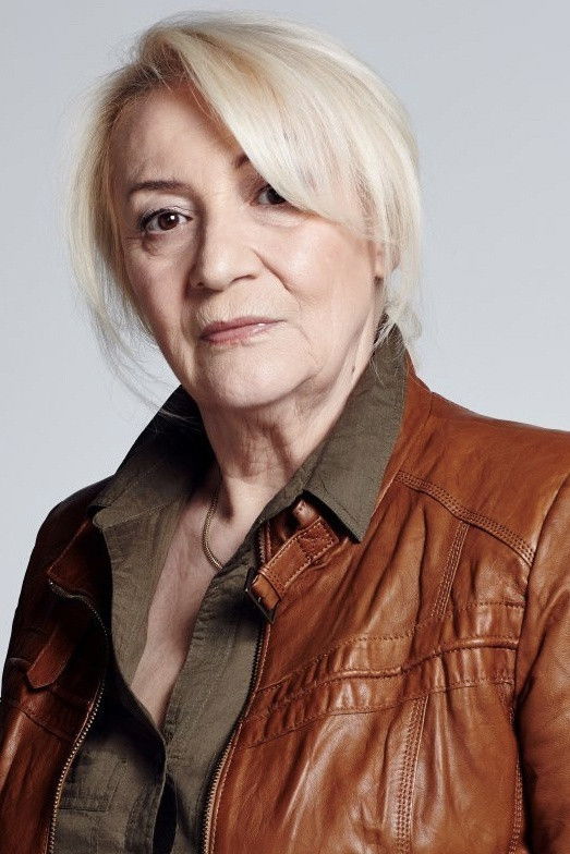 Sabina Toziya backdrop