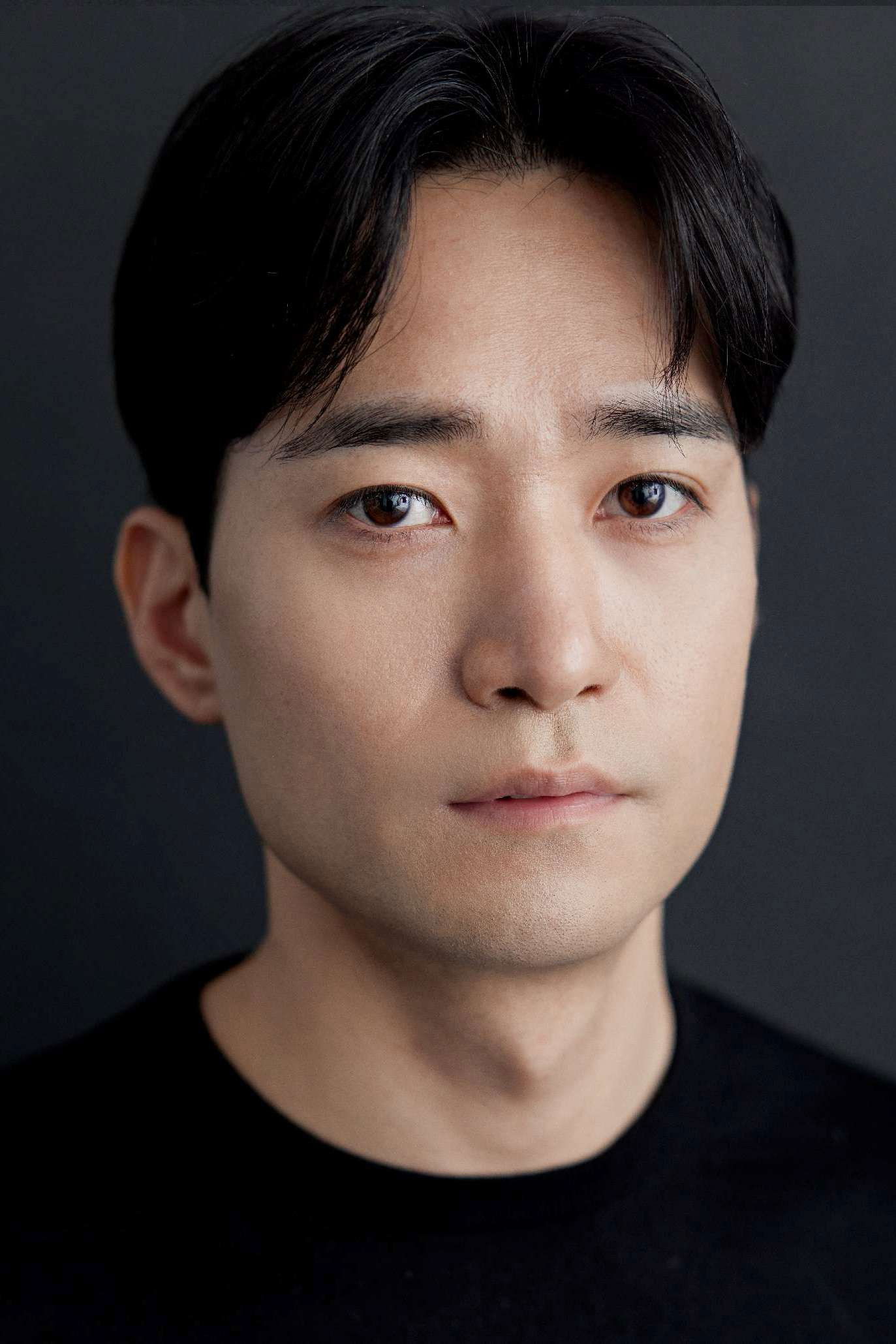 Jung Dong-geun backdrop