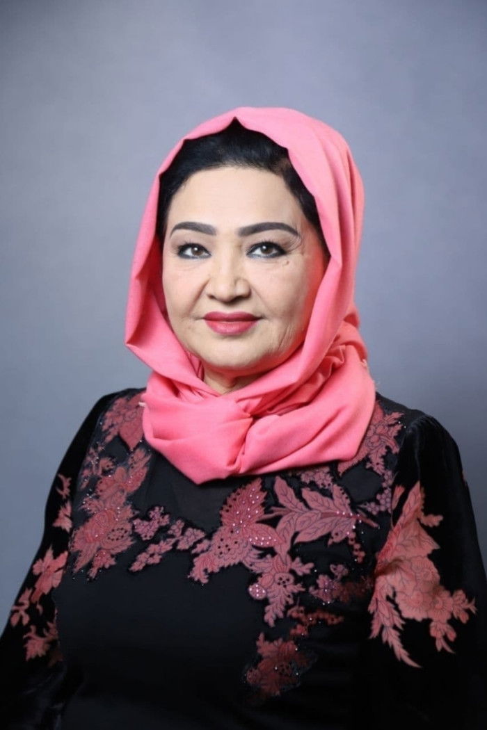 Rano Yarasheva backdrop