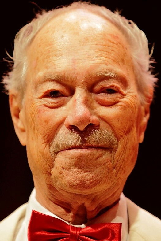 Bengt Hallberg backdrop