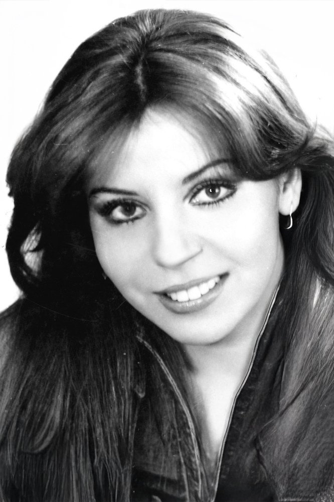 Necla Soylu backdrop