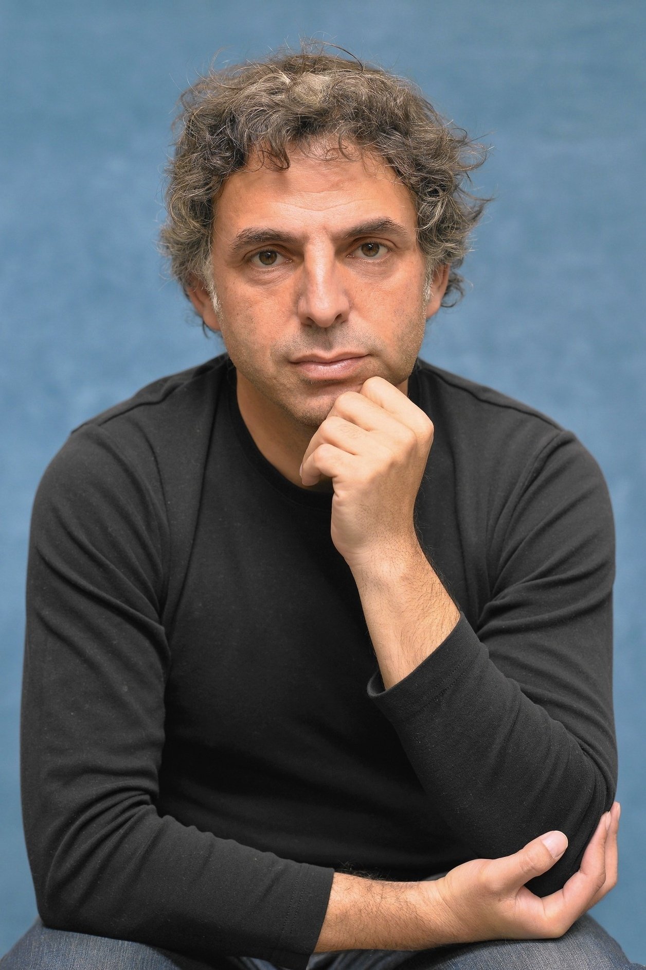 Etgar Keret backdrop