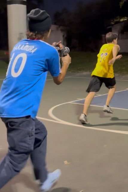 Cristo Barroeta backdrop