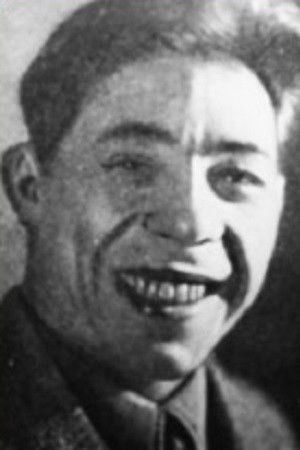 Aleksandr Vinogradov backdrop