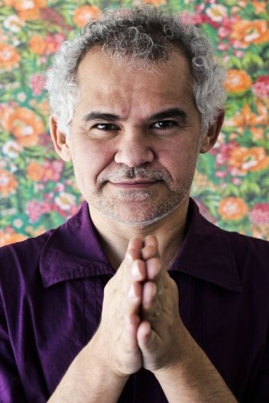 Gero Camilo backdrop