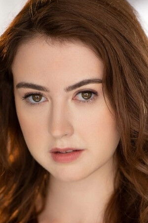 Sarah Queralt backdrop