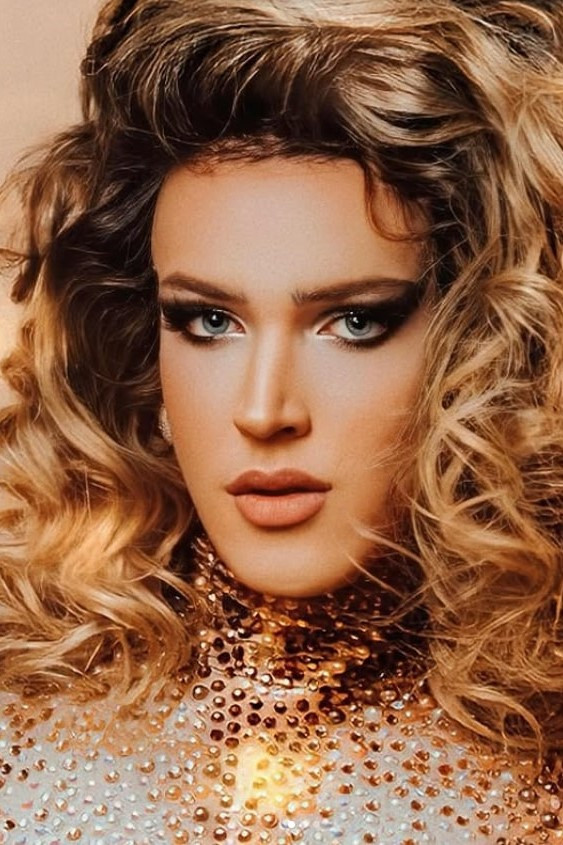 Rojs Rodžers-Linkevičs backdrop