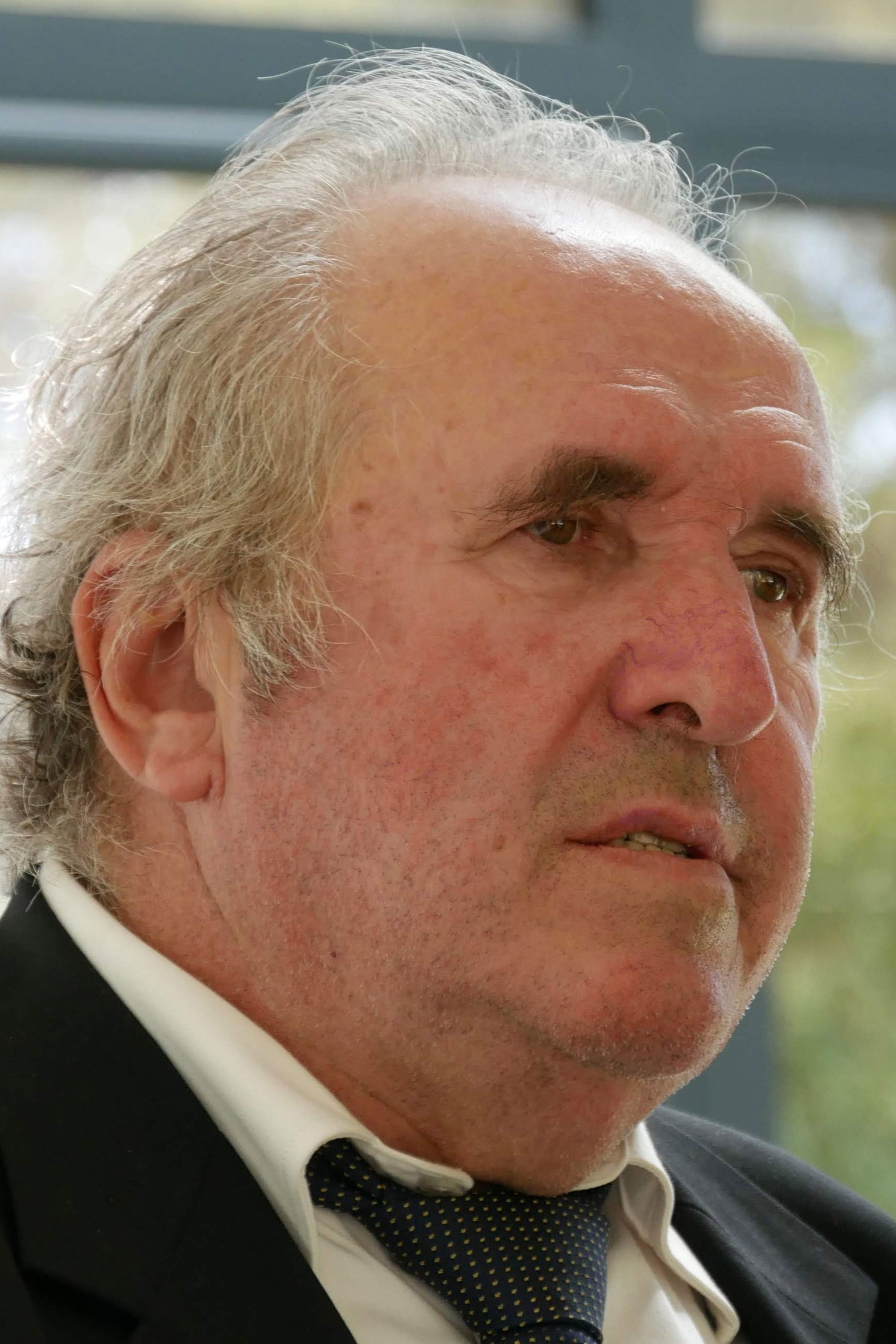 Alain Caporgno backdrop