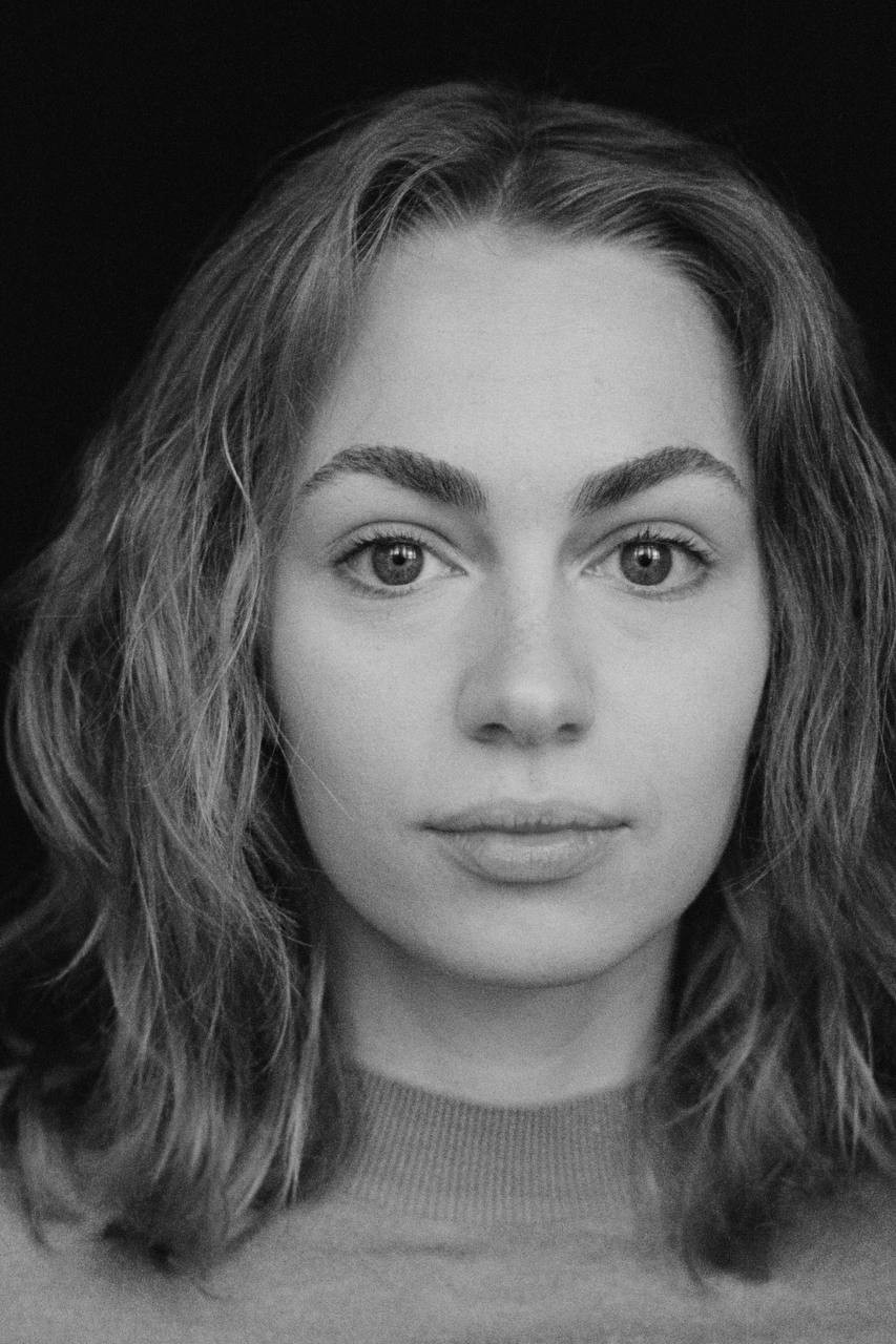 Anastasiia Zakhilko backdrop