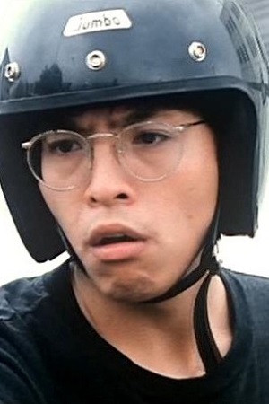 Kant Leung Wang-Fat backdrop