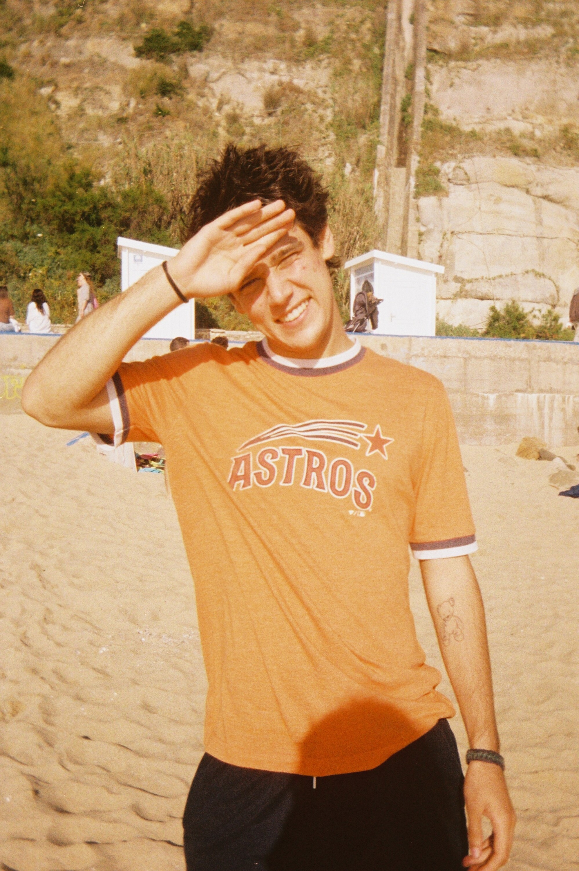 Bernardo Arneiro backdrop