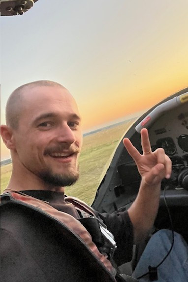 Milan Nadeau backdrop