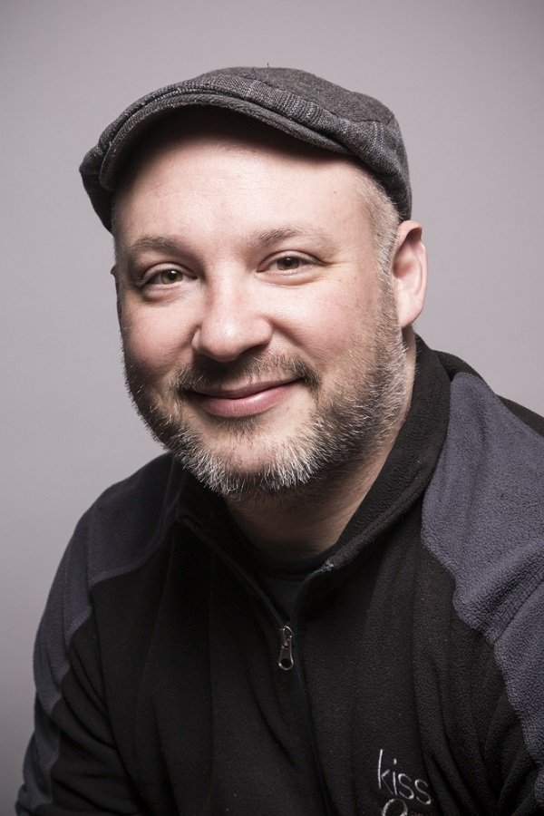 Sean Cisterna backdrop