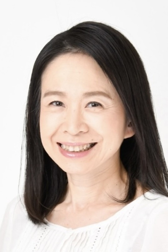 Miya Tanaka backdrop