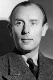 Gus McNaughton → Gës Mëknorton