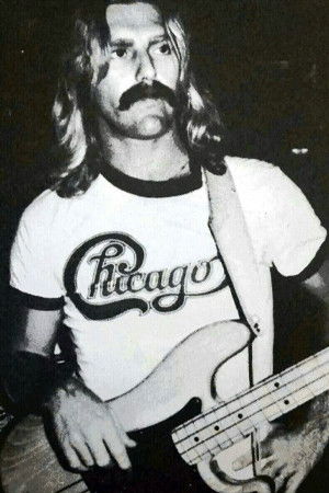 Dëivid Diki backdrop