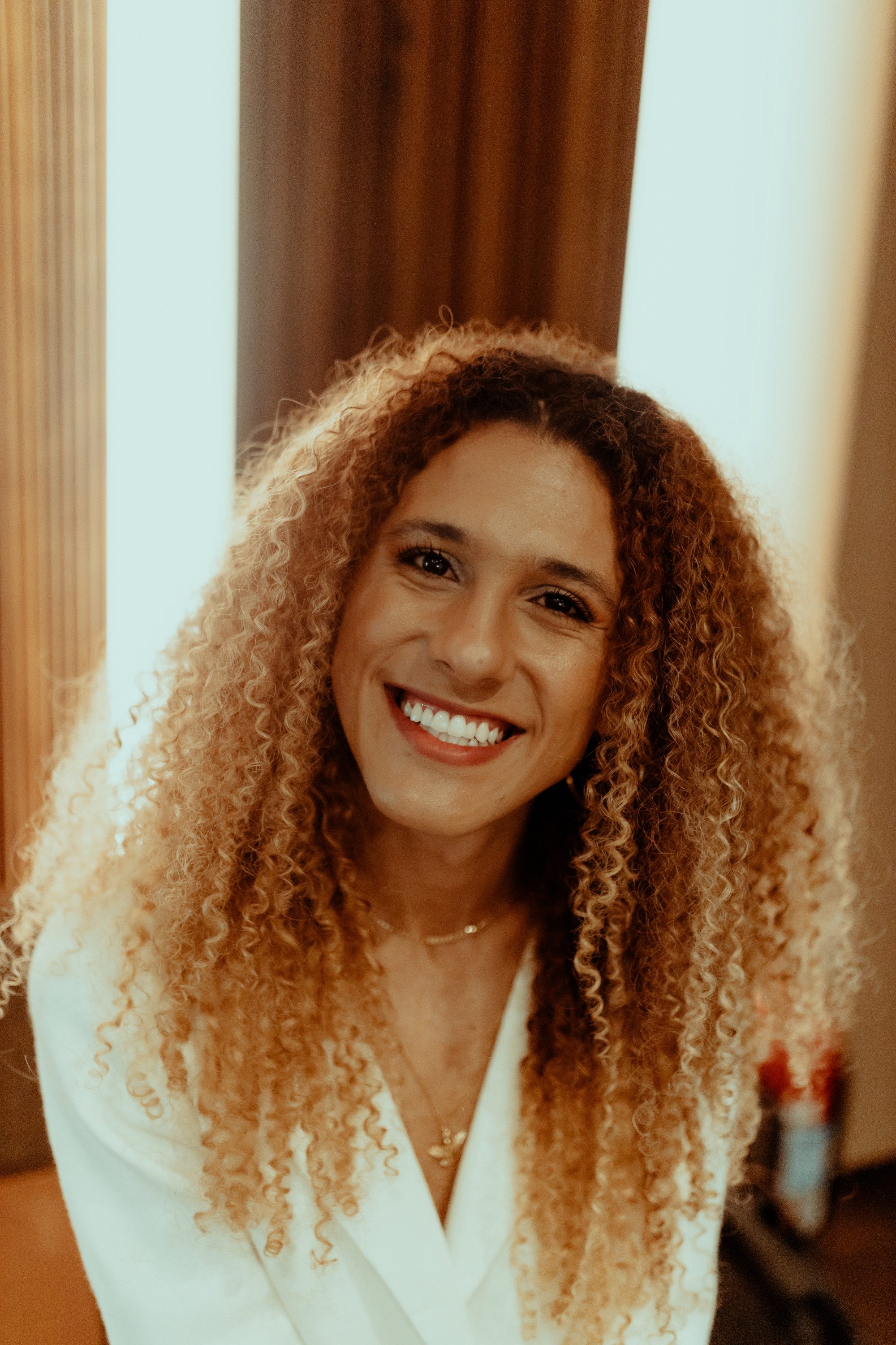 Gabi Vieira backdrop