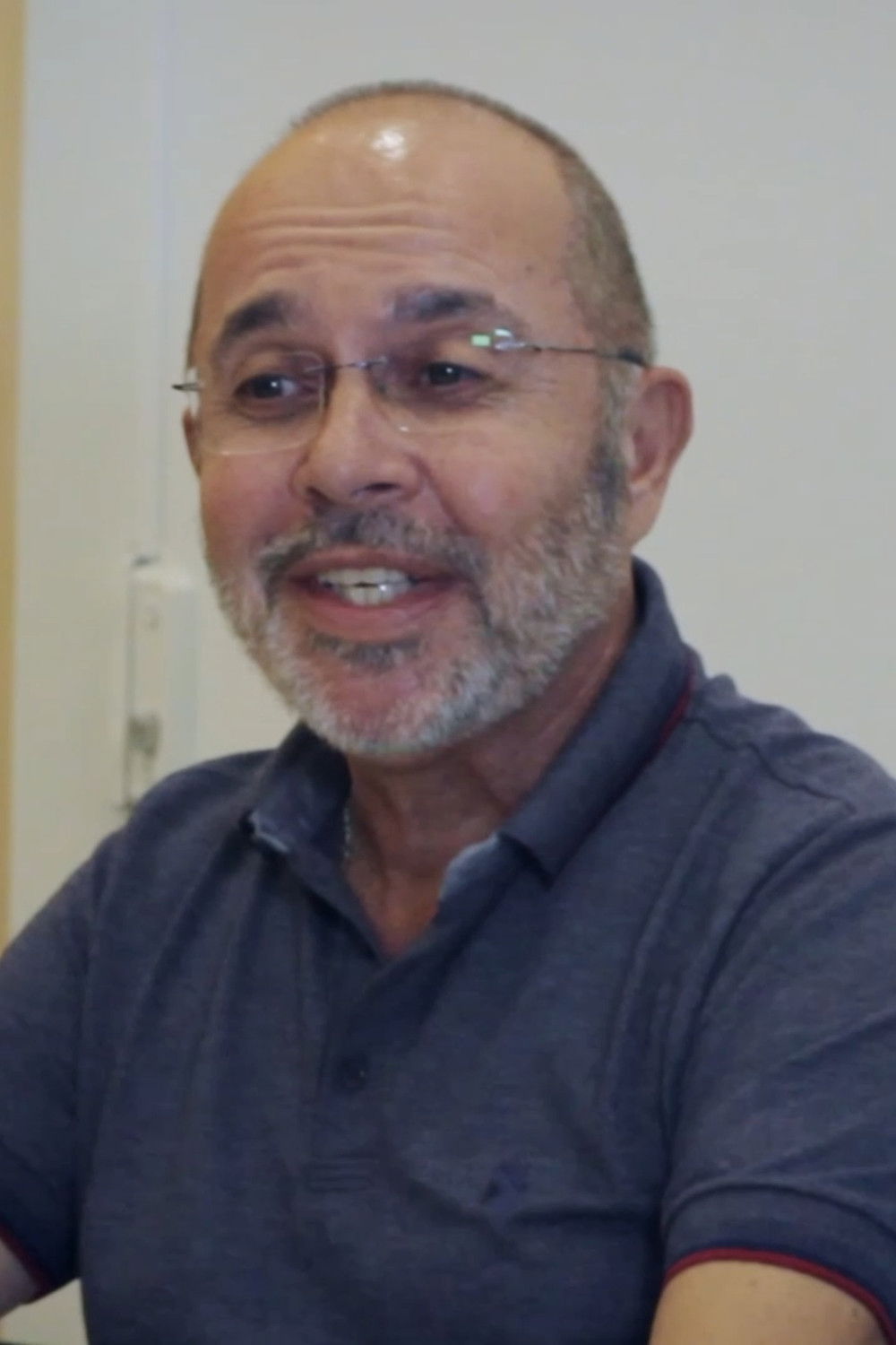 Adilson Borges backdrop