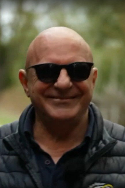 Miguel Carrasco backdrop