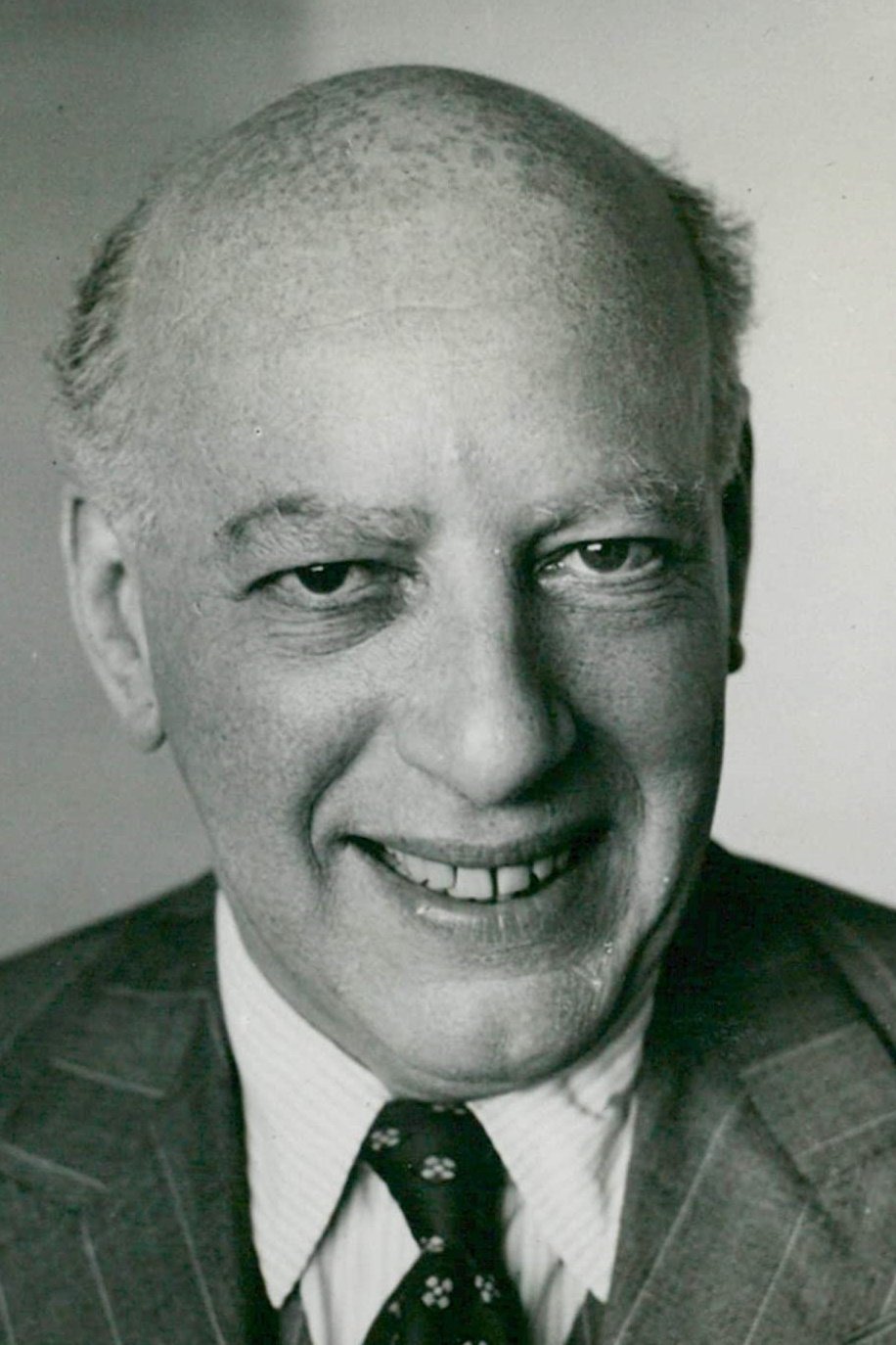 Ronald Frankau backdrop