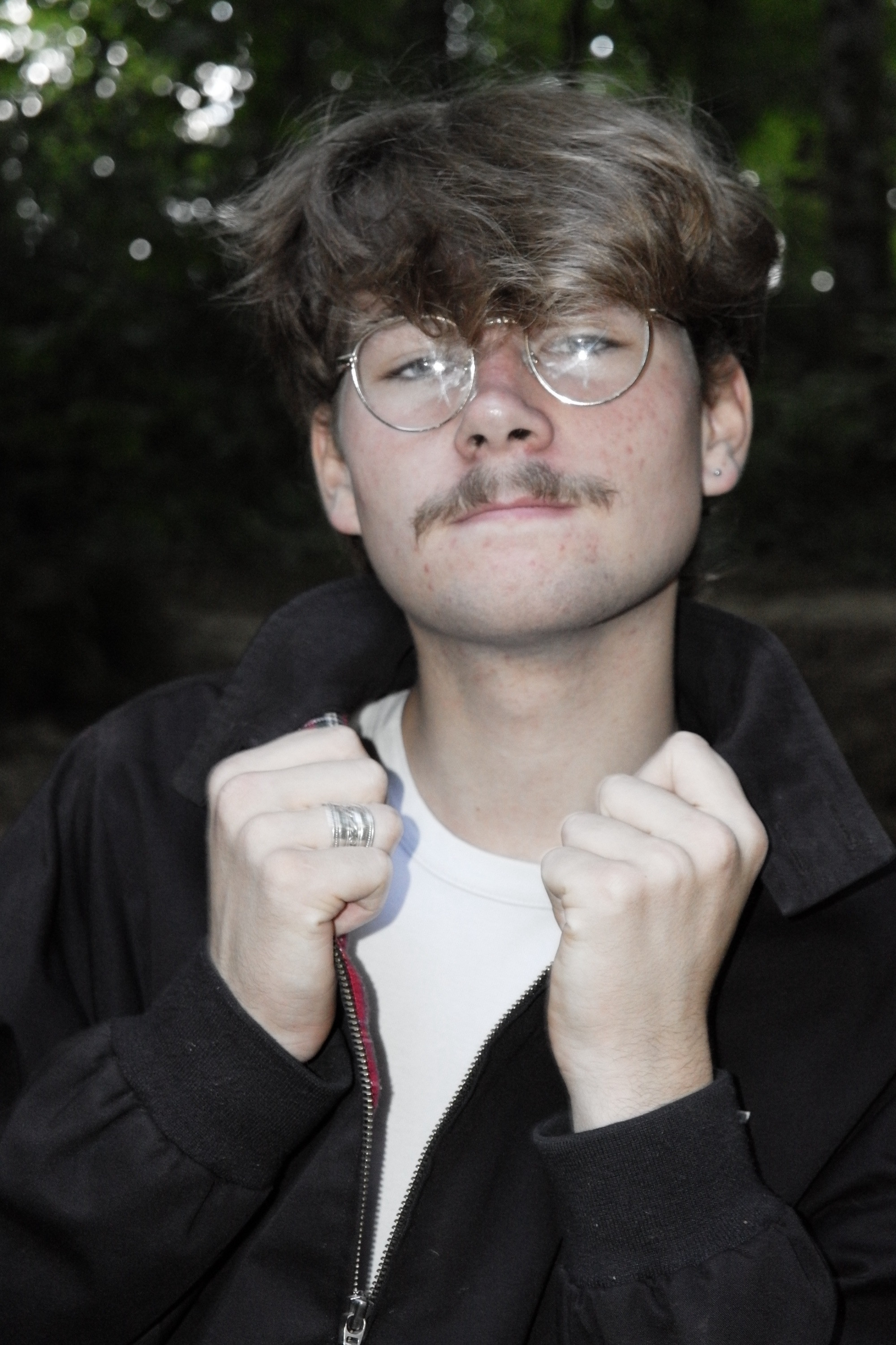 Isaac Courtais--Marqué backdrop