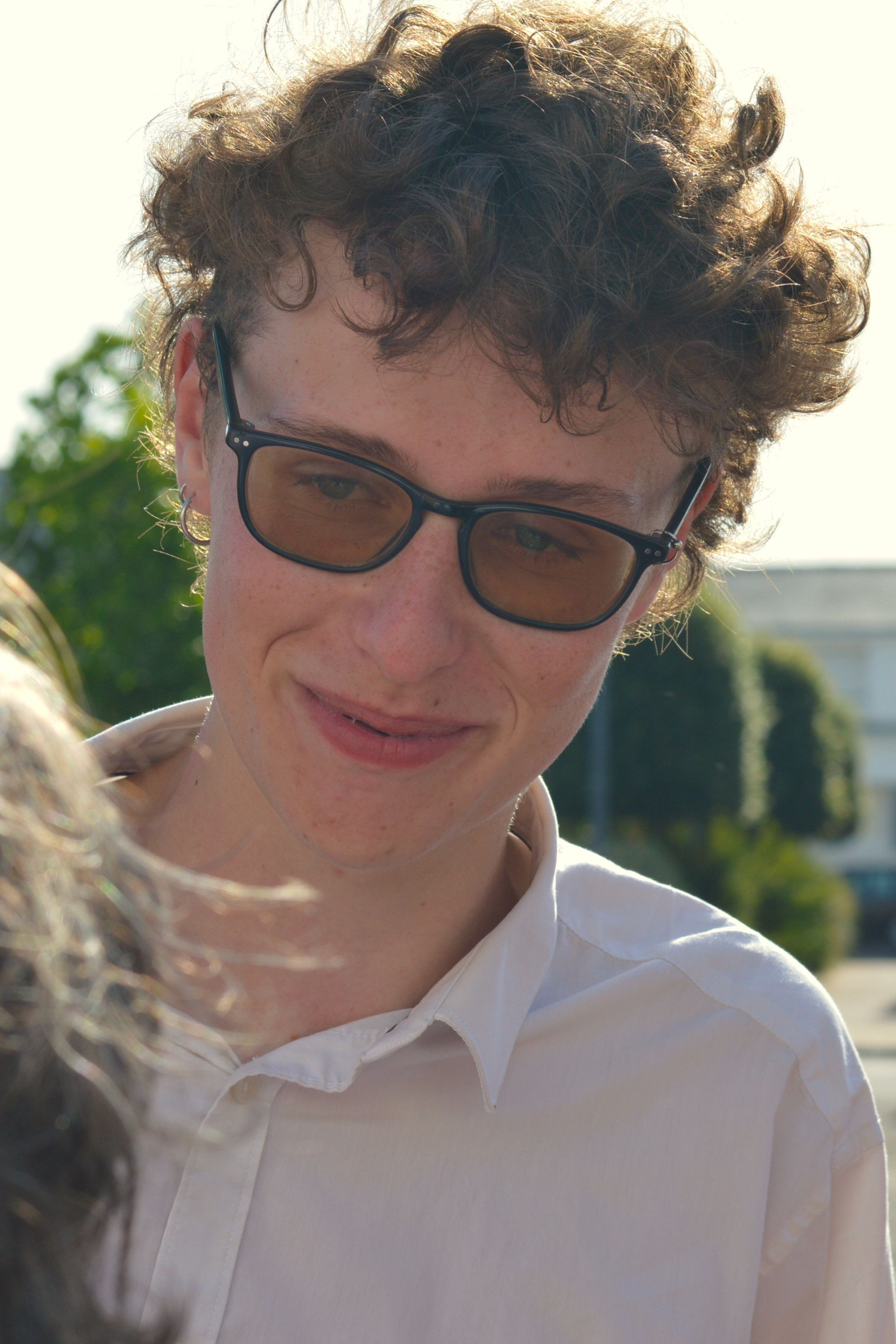 Léo Delbende--Montembault backdrop