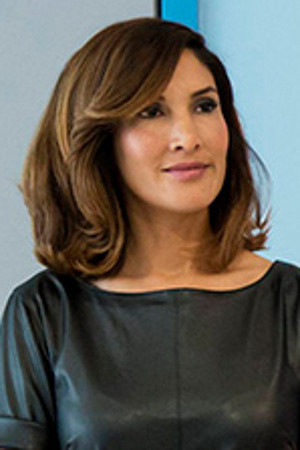 Ivon Niamë backdrop