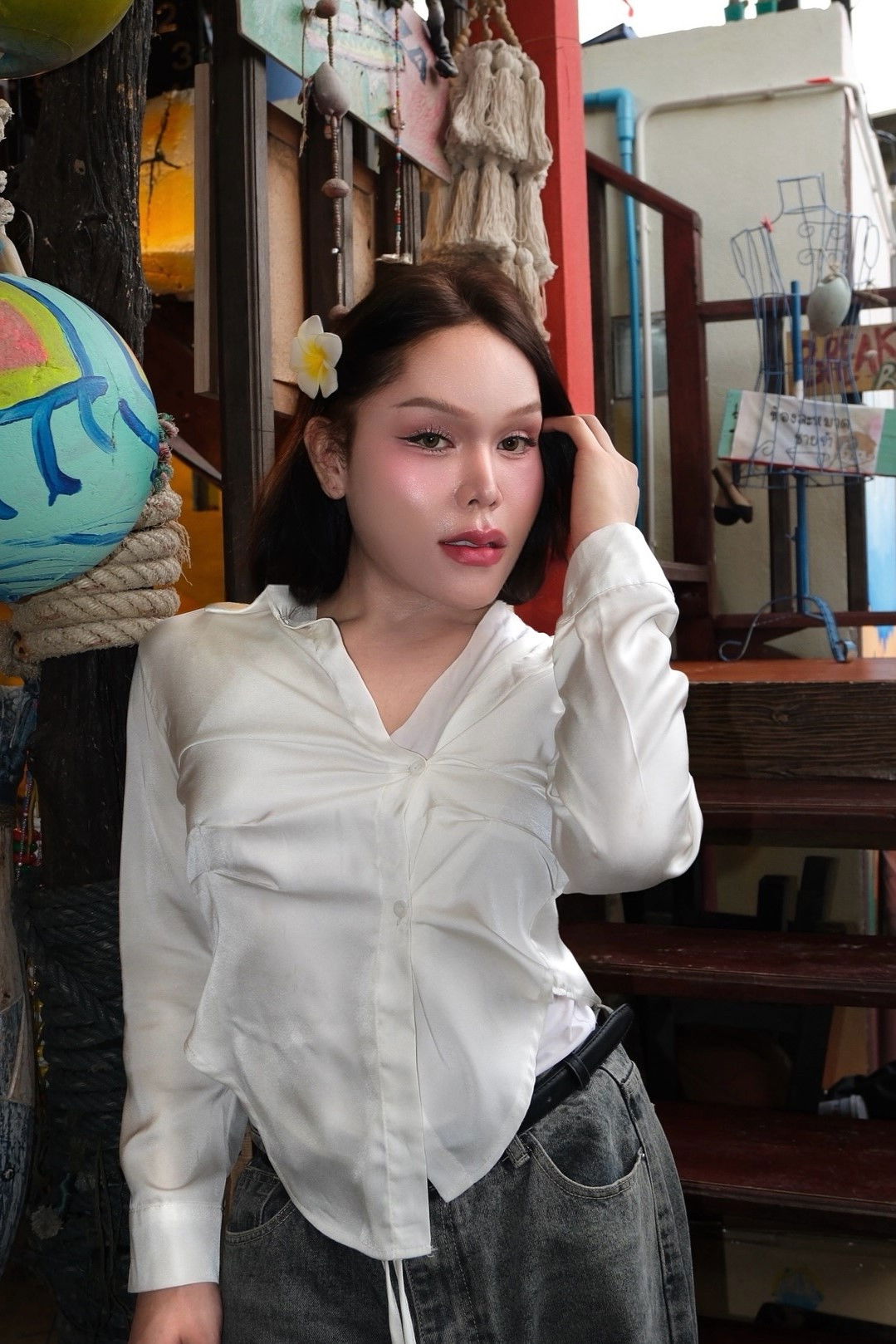 Fa-al Yawor backdrop