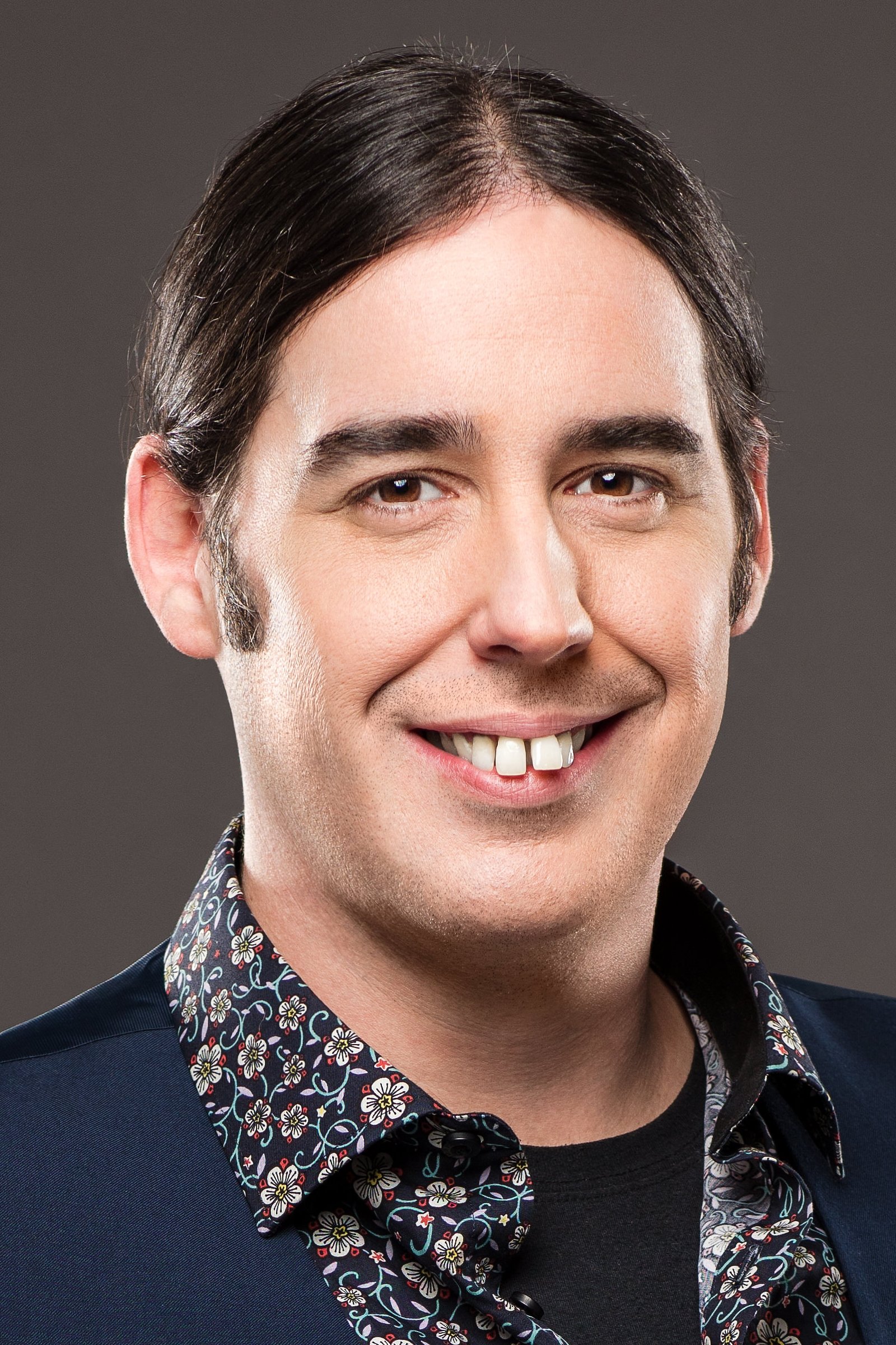 Vincent Léonard backdrop