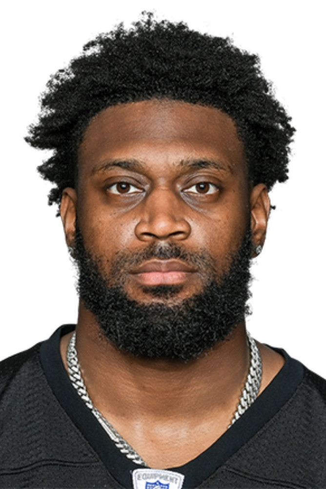 Patrick Queen backdrop