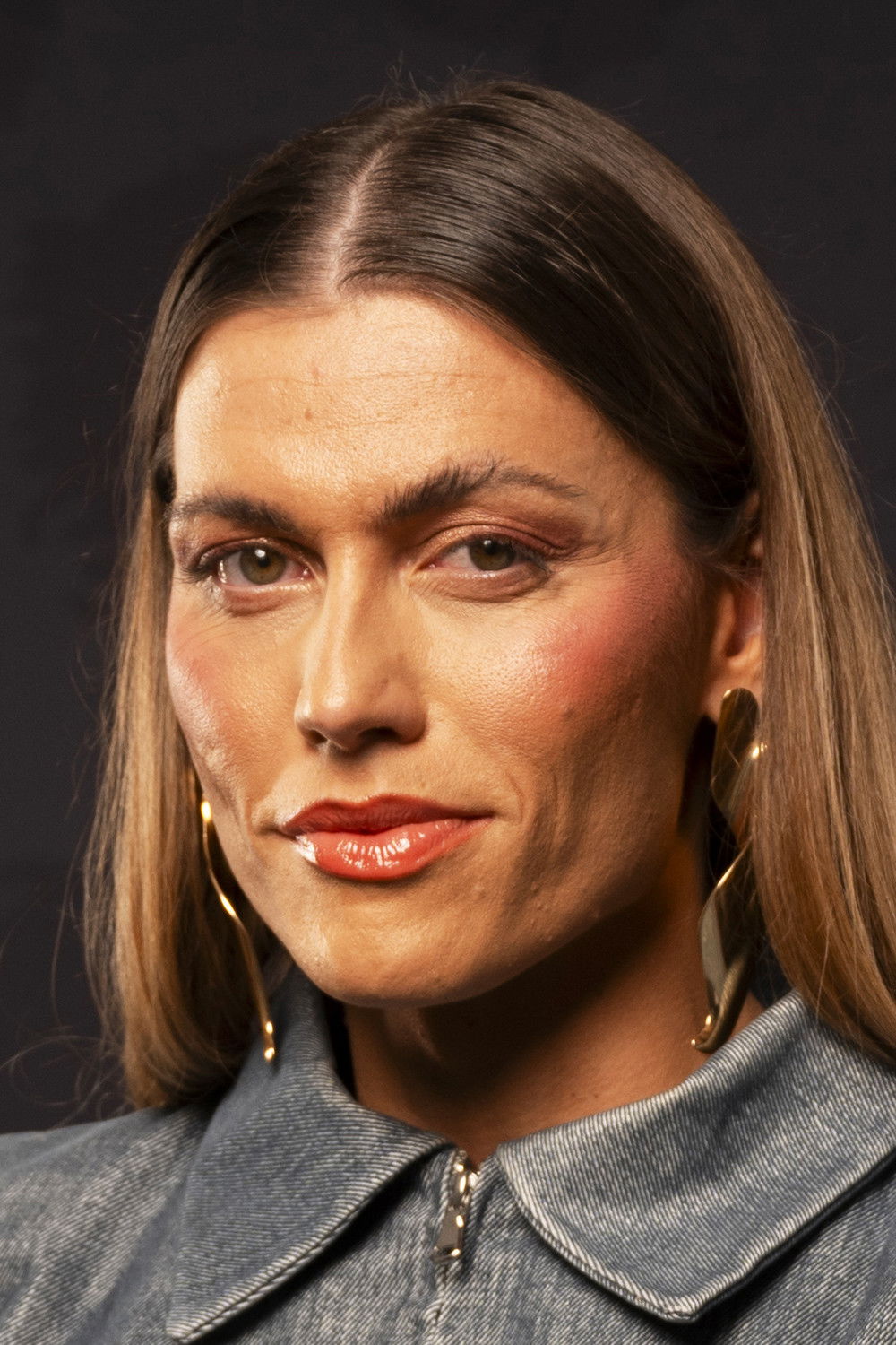 Alina Juhart backdrop