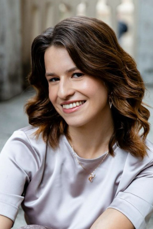 Lubov-Maria Karpiv backdrop