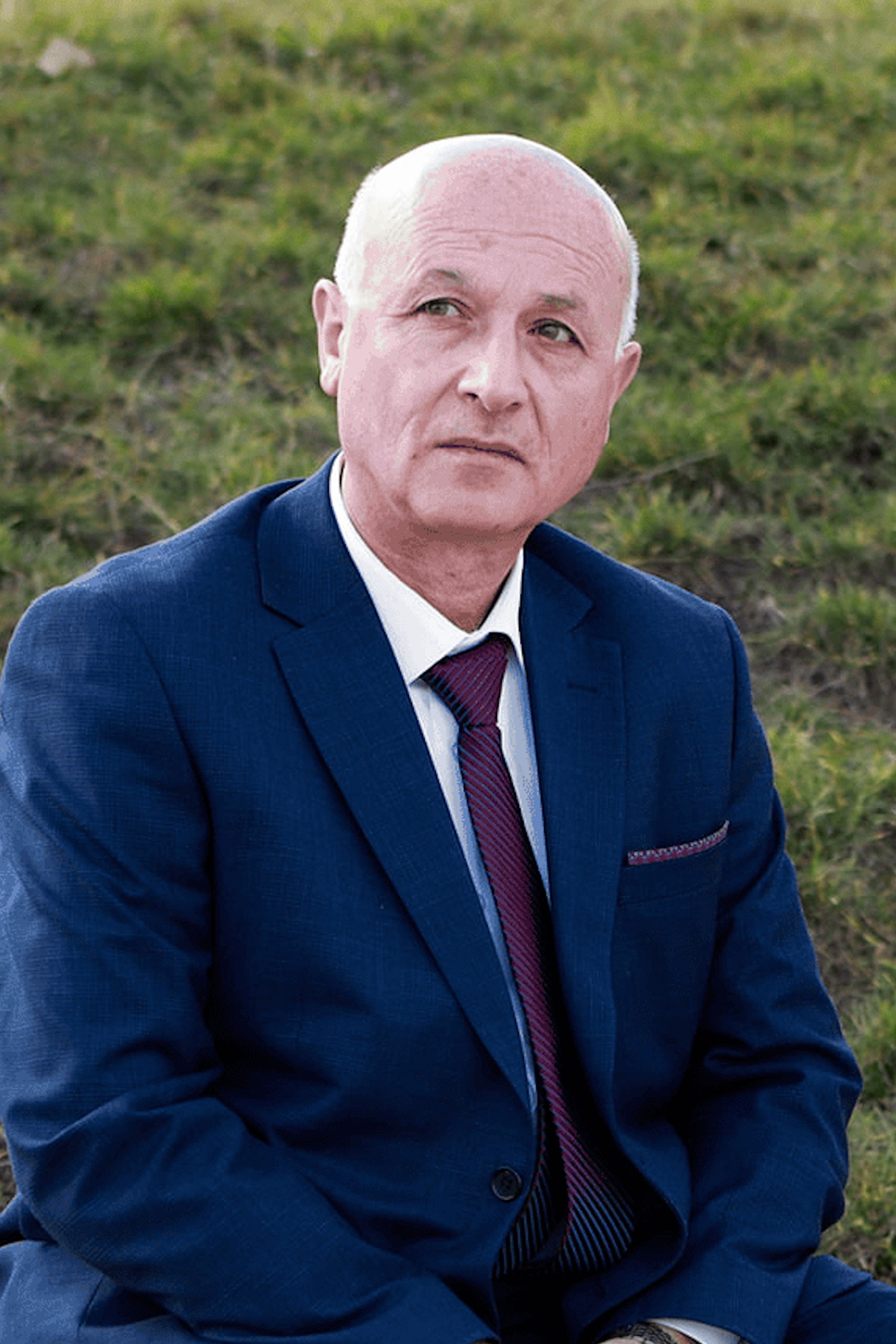 Armen Hovsepyan backdrop