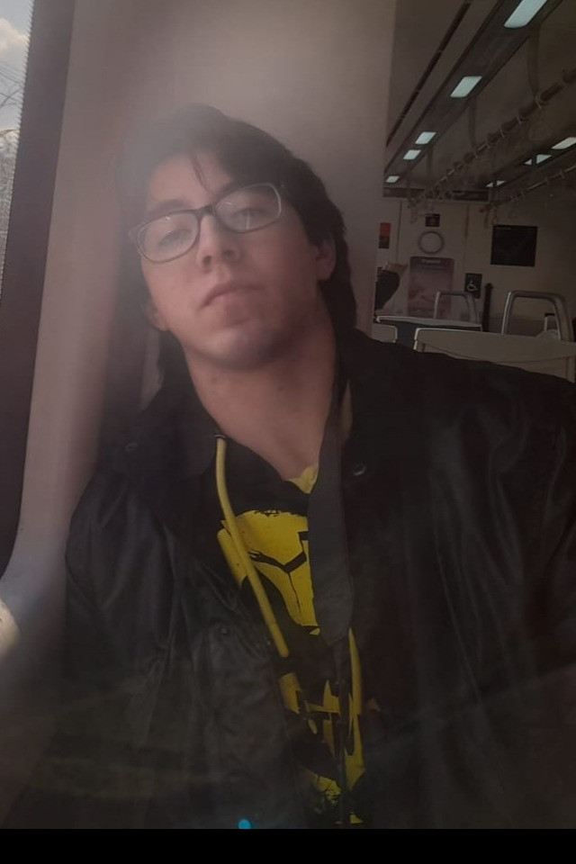 Amaru Correa backdrop