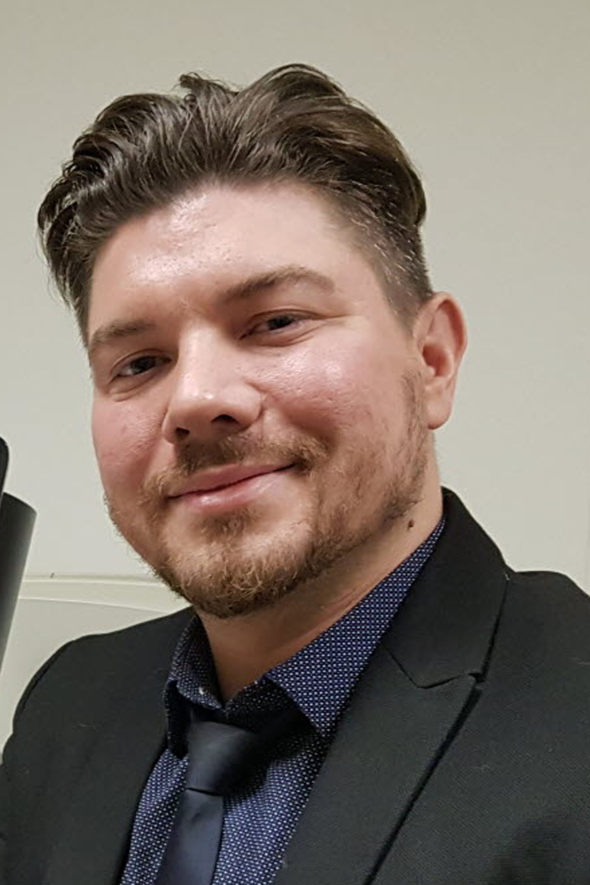 David Saura backdrop