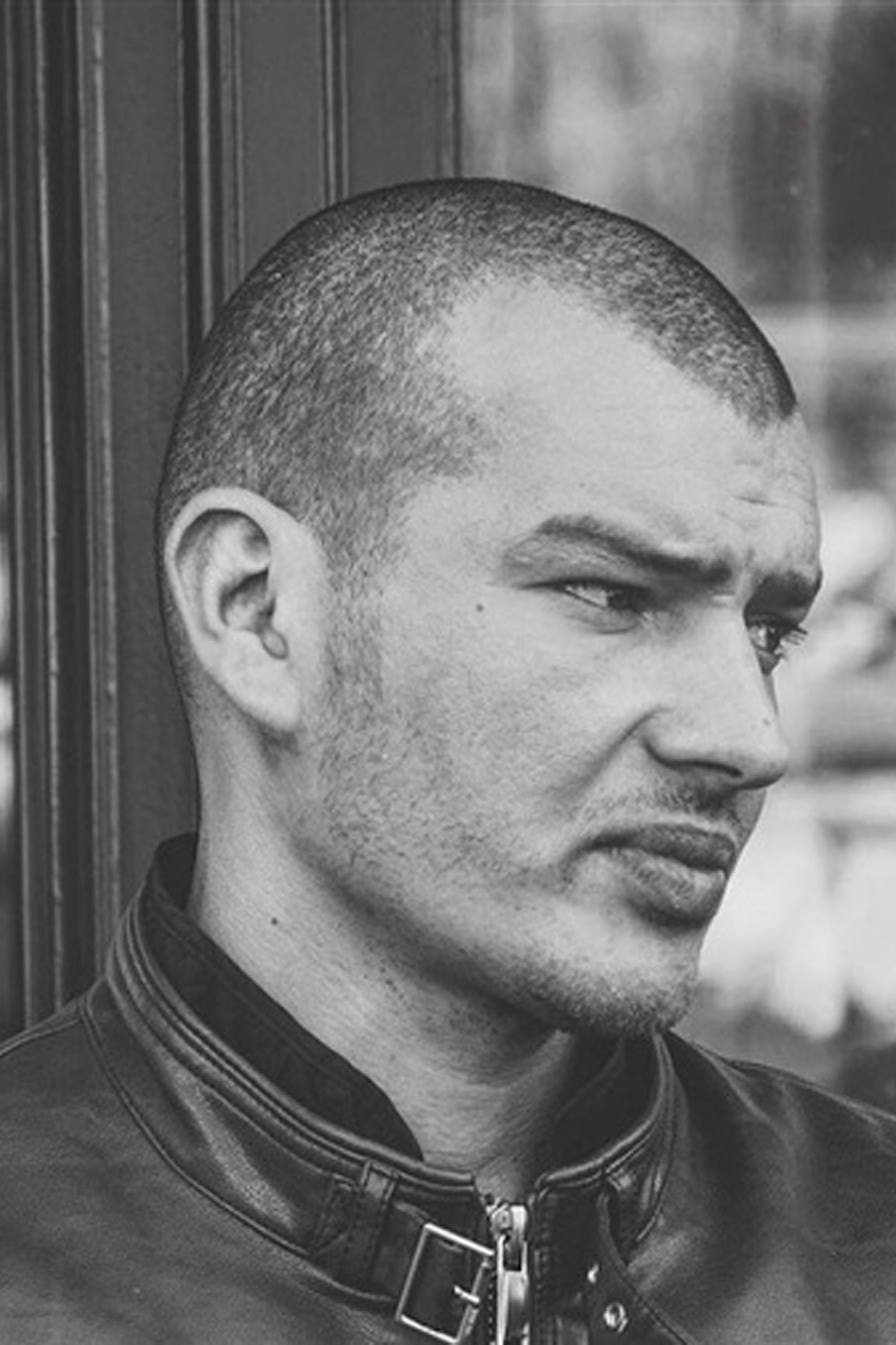 Mehdi Vandal backdrop