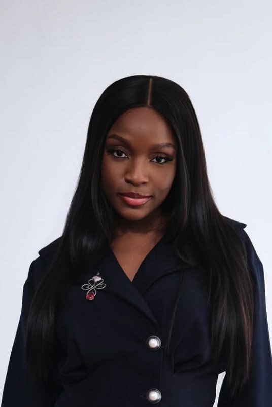 Omosalewa Fafowora backdrop