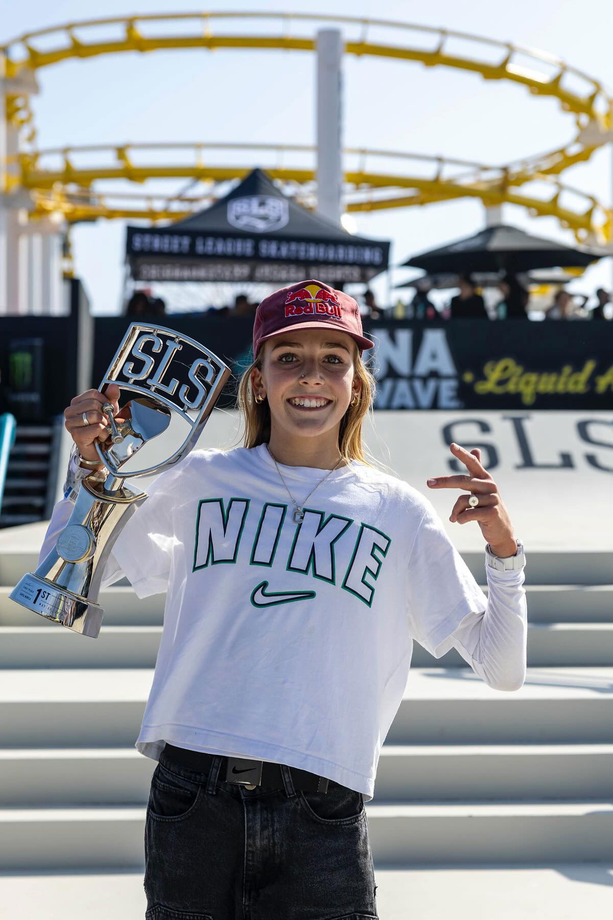 Chloe Covell backdrop