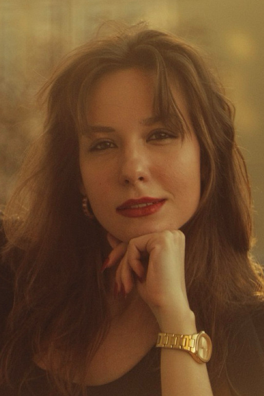 Anastasia Priadun backdrop