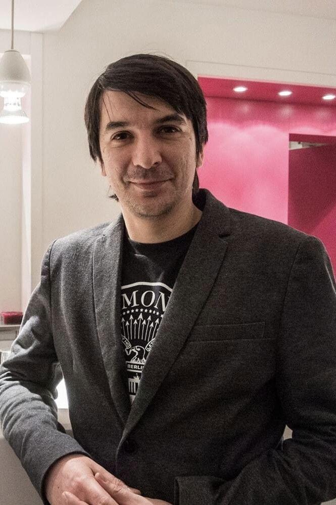 Sel Balamir backdrop